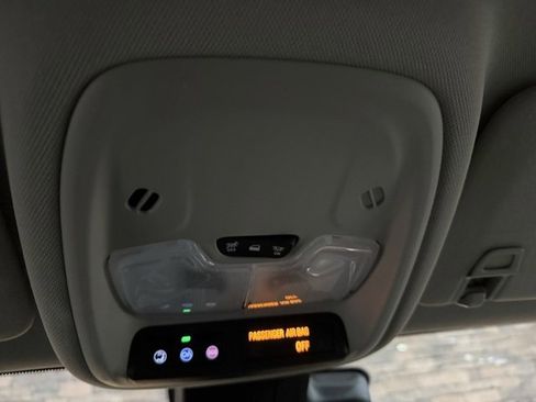 Used 2021 Buick Encore GX Select image 28