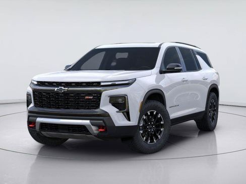 New 2026 Chevrolet Traverse Z71 w/ Enhanced Driving Package AWD/4WD image 8