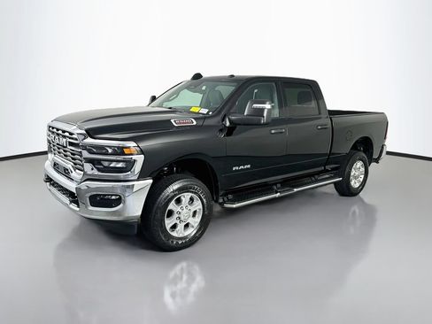 Used 2026 RAM 2500 Big Horn AWD/4WD image 3