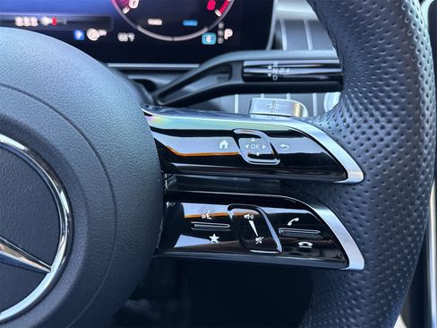 Used 2023 Mercedes-Benz C 300 Sedan image 16