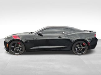 Used 2018 Chevrolet Camaro SS RWD video 2