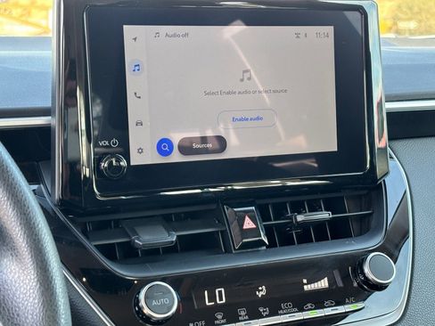 Used 2025 Toyota Corolla LE image 22