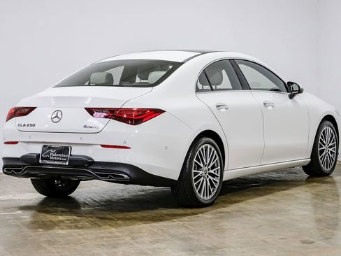 Used 2025 Mercedes-Benz CLA 250 4MATIC image 8