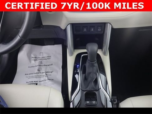 Used 2024 Toyota Corolla Cross XLE image 25