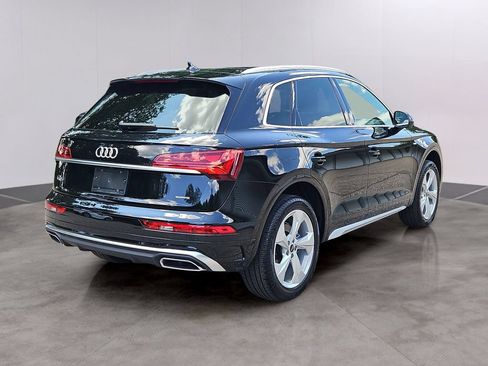 Certified 2025 Audi Q5 2.0T Premium Plus w/ Premium Plus Package AWD/4WD image 4