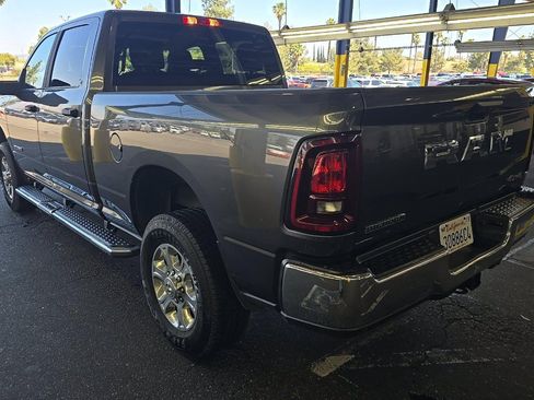 Used 2025 RAM 2500 Big Horn AWD/4WD image 6