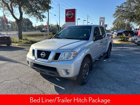 Used 2019 Nissan Frontier Desert Runner image 3