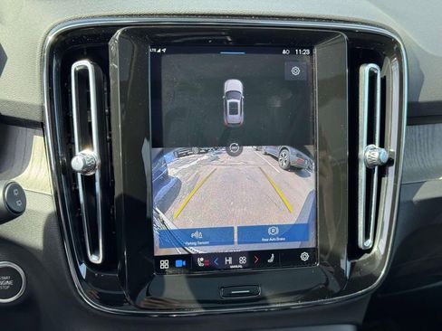 Certified 2023 Volvo XC40 B5 Plus w/ Driver Assist Package image 26