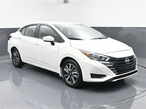 New 2025 Nissan Versa SV w/ Trunk Package image 2