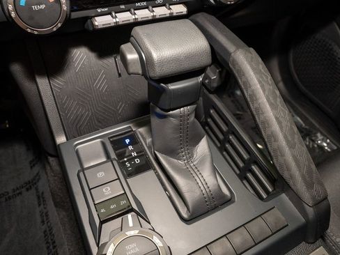 Used 2025 Toyota Tacoma SR5 image 14