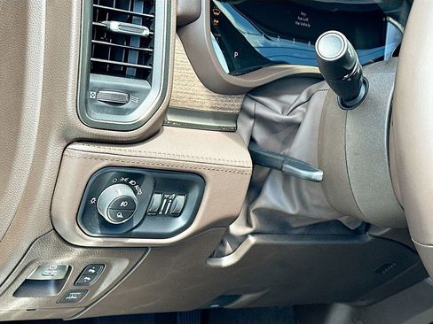 New 2025 RAM 1500 Limited image 13