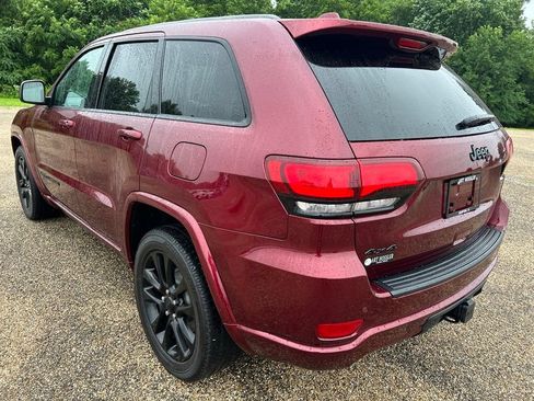 Used 2020 Jeep Grand Cherokee Altitude AWD/4WD image 5