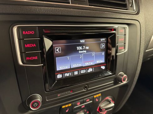 Used 2017 Volkswagen Jetta S w/ Jetta S Cold Weather Package FWD image 21
