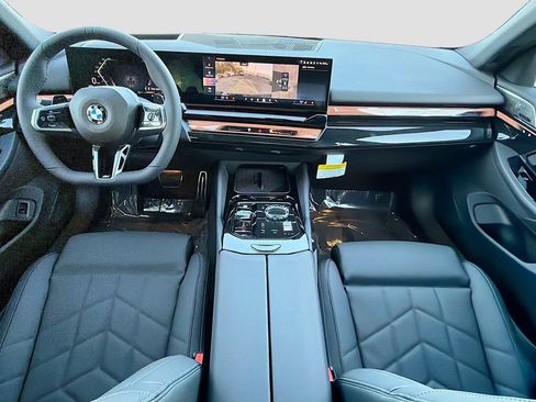 New 2027 BMW 540i xDrive w/ Executive Package AWD/4WD image 15