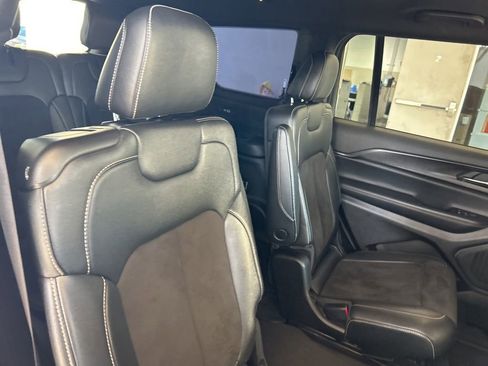 Used 2023 Jeep Grand Cherokee L Altitude image 25