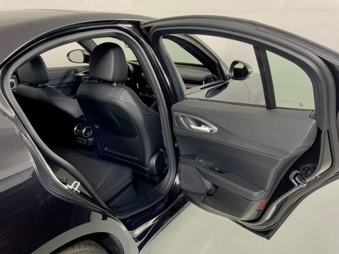 New 2026 Alfa Romeo Giulia AWD image 33