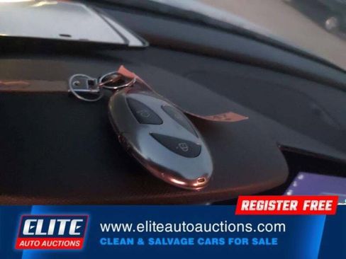 Used 2025 Hyundai Elantra SEL image 22