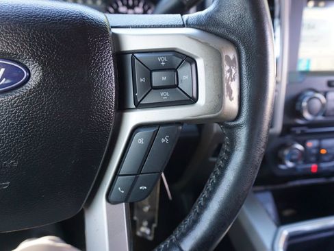 Used 2018 Ford F250 Lariat w/ Chrome Package image 8