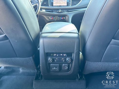 Used 2023 Buick Enclave Avenir image 26