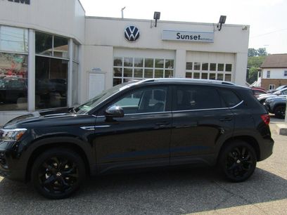 New 2024 Volkswagen Taos SE