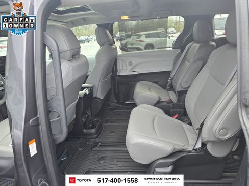 Used 2025 Toyota Sienna XLE w/ XLE Plus Package image 13