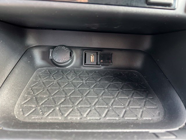 Used 2021 Toyota RAV4 XLE Premium AWD/4WD image 18