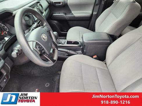 Used 2019 Toyota Tacoma SR image 14