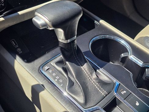 Used 2020 Kia Sedona EX FWD image 34
