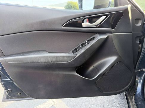 Used 2015 MAZDA MAZDA3 i Sport FWD image 14