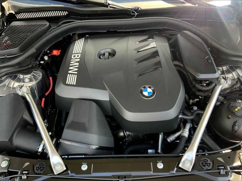 Used 2026 BMW 530i w/ Executive Package image 17