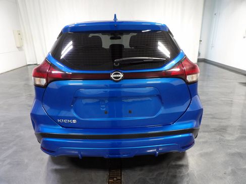 Used 2024 Nissan Kicks S FWD image 5