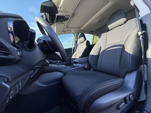 New 2025 Subaru Legacy Premium image 18