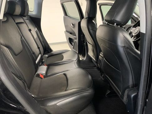 Used 2020 Jeep Compass Latitude FWD image 11