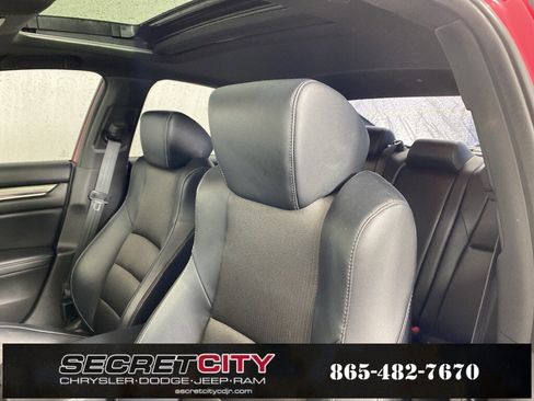 Used 2018 Honda Accord Sport image 10