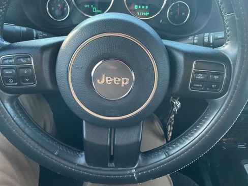 Used 2015 Jeep Wrangler Unlimited Sahara w/ Connectivity Group image 16