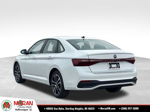 Used 2026 Volkswagen Jetta Sport FWD image 3
