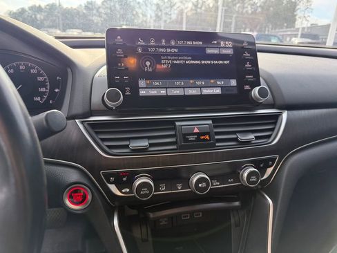 Used 2021 Honda Accord Touring image 17