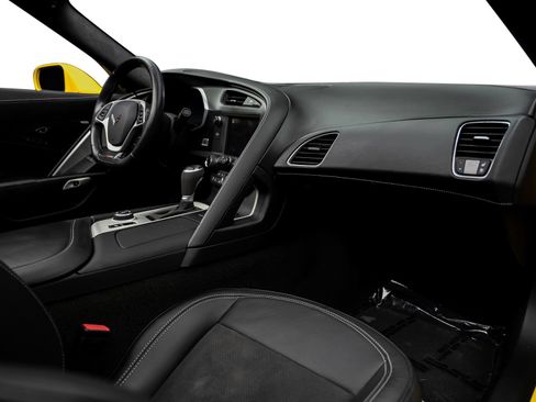 Used 2016 Chevrolet Corvette Z06 w/ 3LZ Preferred Equipment Group RWD image 52