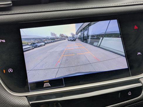 Used 2022 Cadillac XT6 Luxury image 18