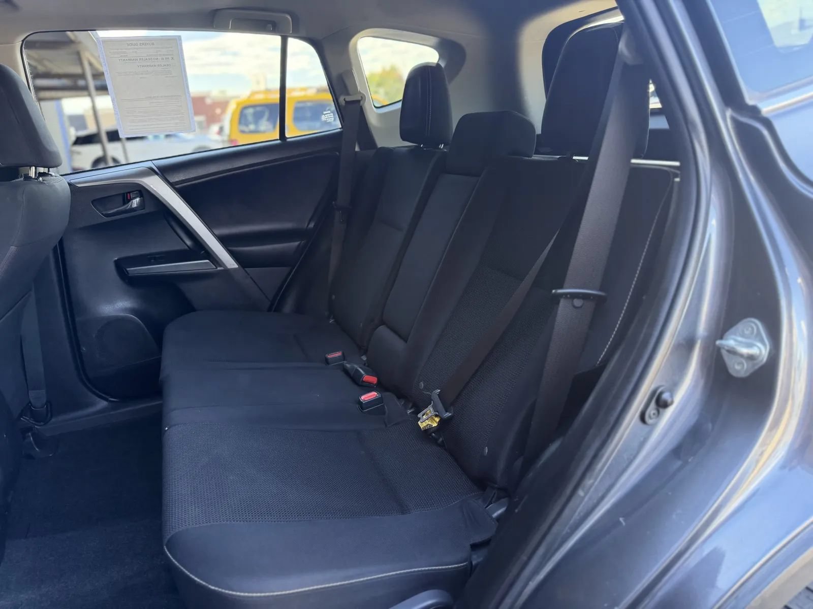 Used 2018 Toyota RAV4 XLE AWD/4WD image 16