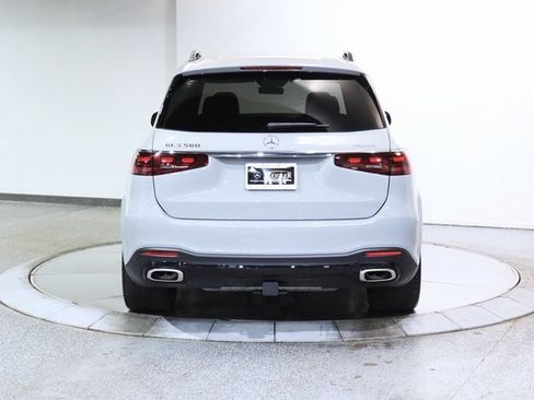 Used 2024 Mercedes-Benz GLS 580 4MATIC image 8