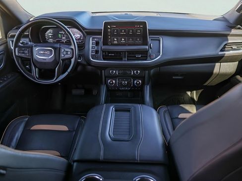 Used 2023 GMC Yukon AT4 w/ AT4 Premium Package image 29