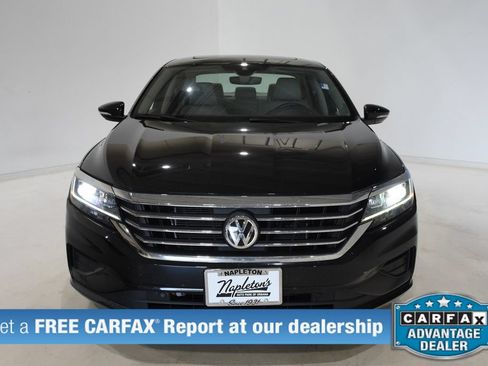 Used 2020 Volkswagen Passat 2.0T SEL FWD image 2