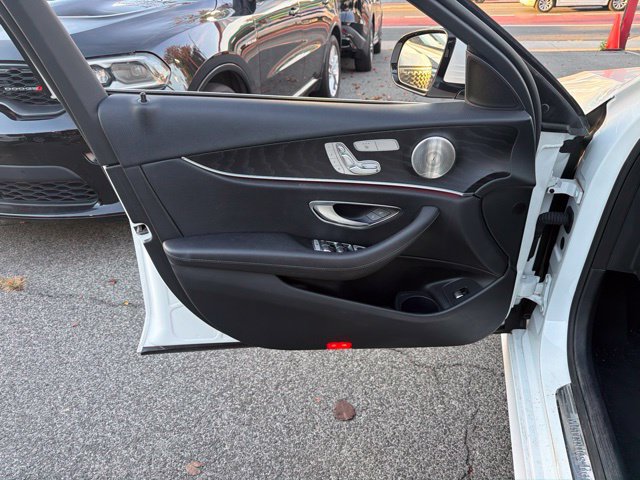 Used 2022 Mercedes-Benz E 350 Sedan image 9