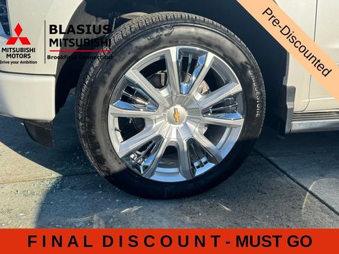 Used 2023 Chevrolet Silverado 1500 High Country w/ High Country Premium Package AWD/4WD image 7