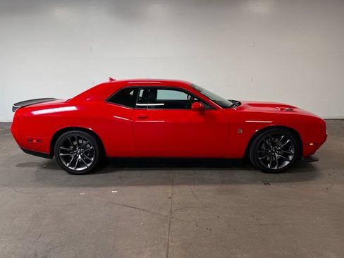 Used 2023 Dodge Challenger R/T Scat Pack w/ Plus Package RWD image 2