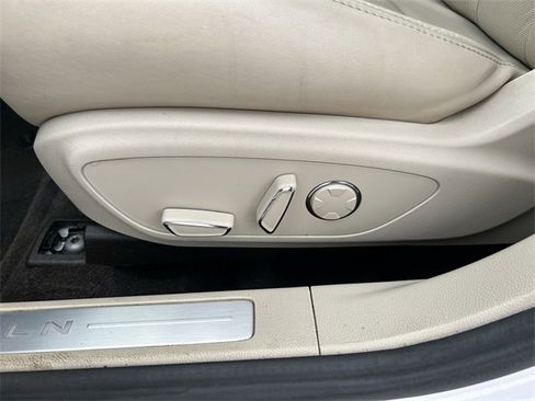 Used 2017 Lincoln MKZ Reserve w/ Technology Package image 22