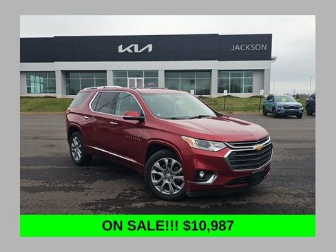 Used 2019 Chevrolet Traverse Premier AWD/4WD image 1