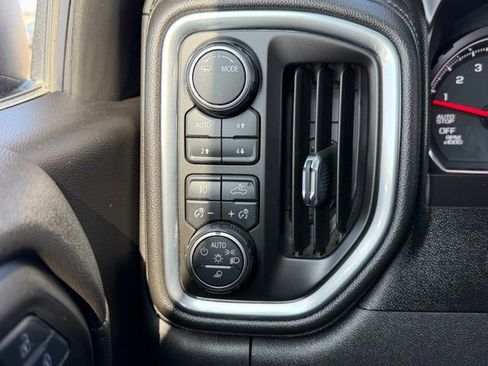 Used 2020 Chevrolet Silverado 1500 LT Trail Boss w/ Midnight Edition image 39