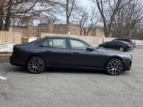 Certified 2023 BMW 760i xDrive w/ Parking Assistance Package image 4